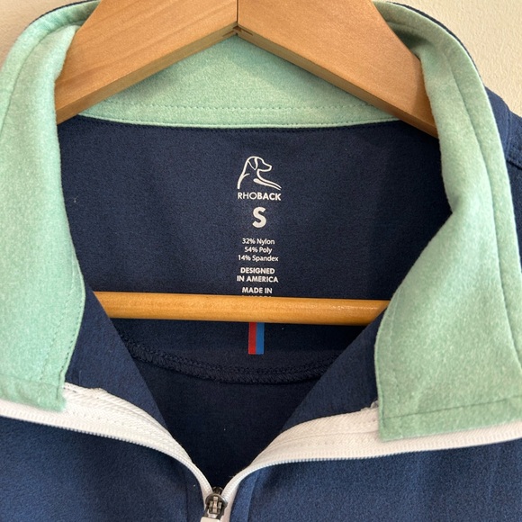 New Condition RHOBACK Quarter Zip in Navy with light green collar.Size SMALL. - Picture 5 of 8